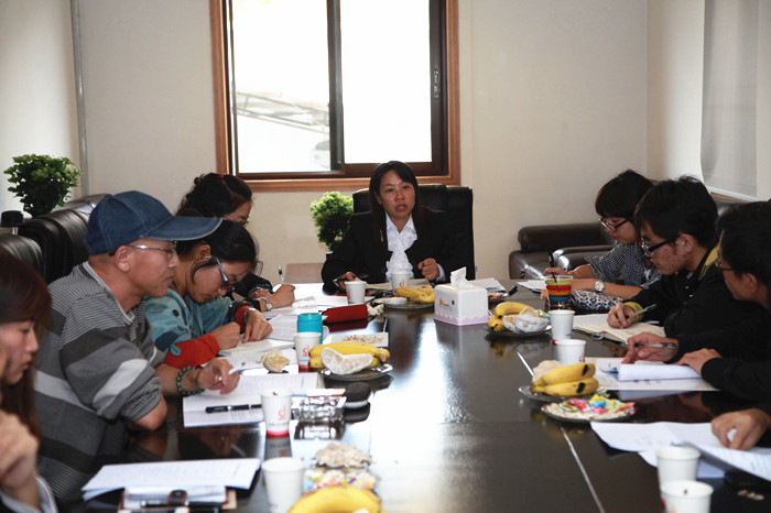 公司黨委副書記、紀委書記吳倩總結發(fā)言